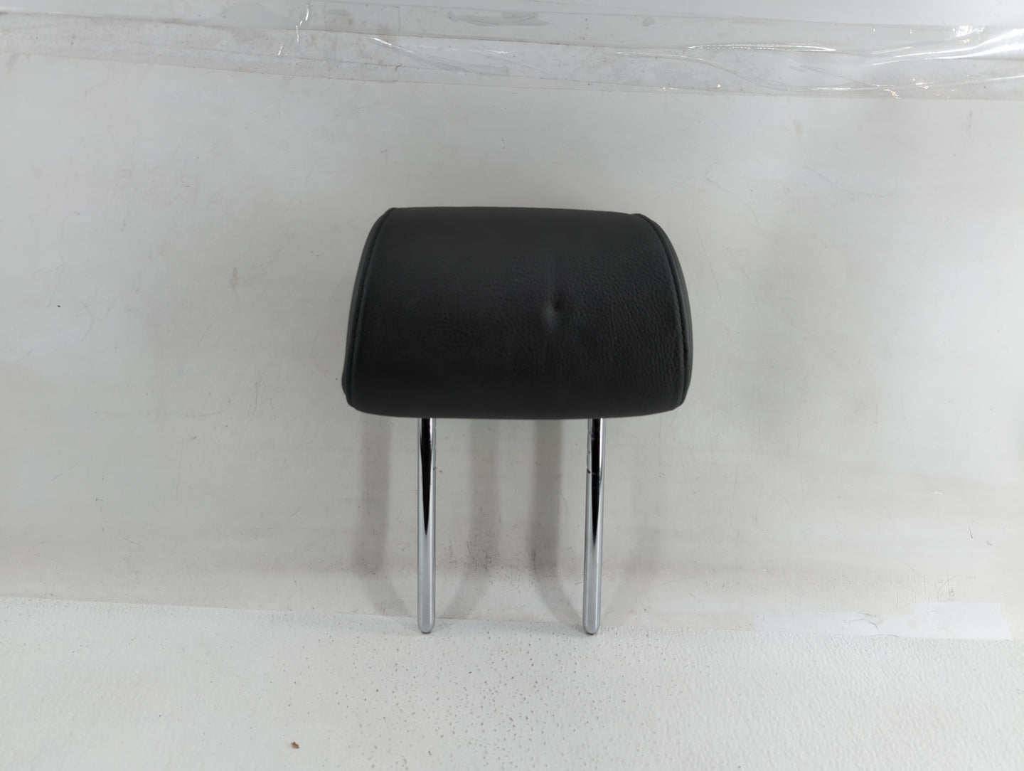 2014-2016 Bmw 535i Headrest Head Rest Rear Seat Fits Fits 2014 2015 2016 OEM Used Auto Parts - Oemusedautoparts1.com