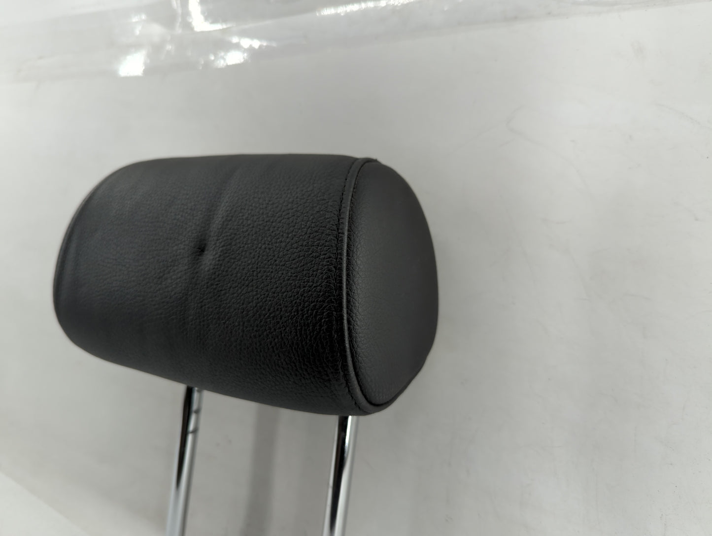 2014-2016 Bmw 535i Headrest Head Rest Rear Seat Fits Fits 2014 2015 2016 OEM Used Auto Parts - Oemusedautoparts1.com