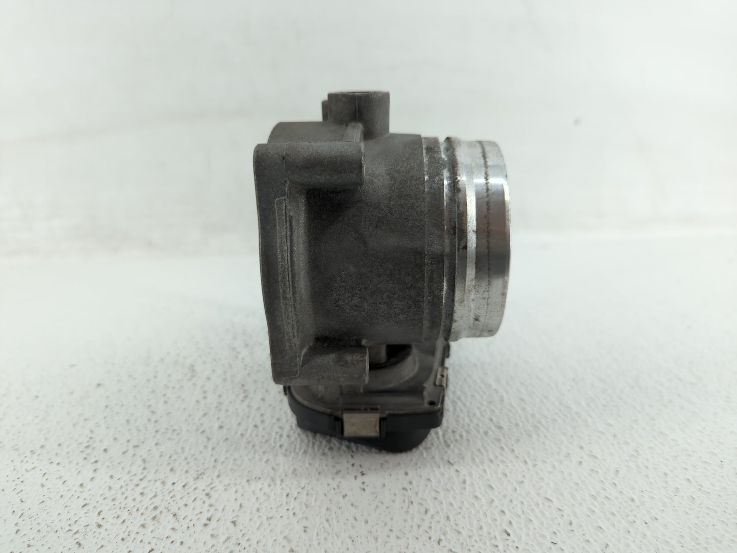 2010-2017 Bmw 535i Throttle Body P/N:1354 7597871-02 Fits Fits 2010 2011 2012 2013 2014 2015 2016 2017 2018 2019 2020 OEM Us