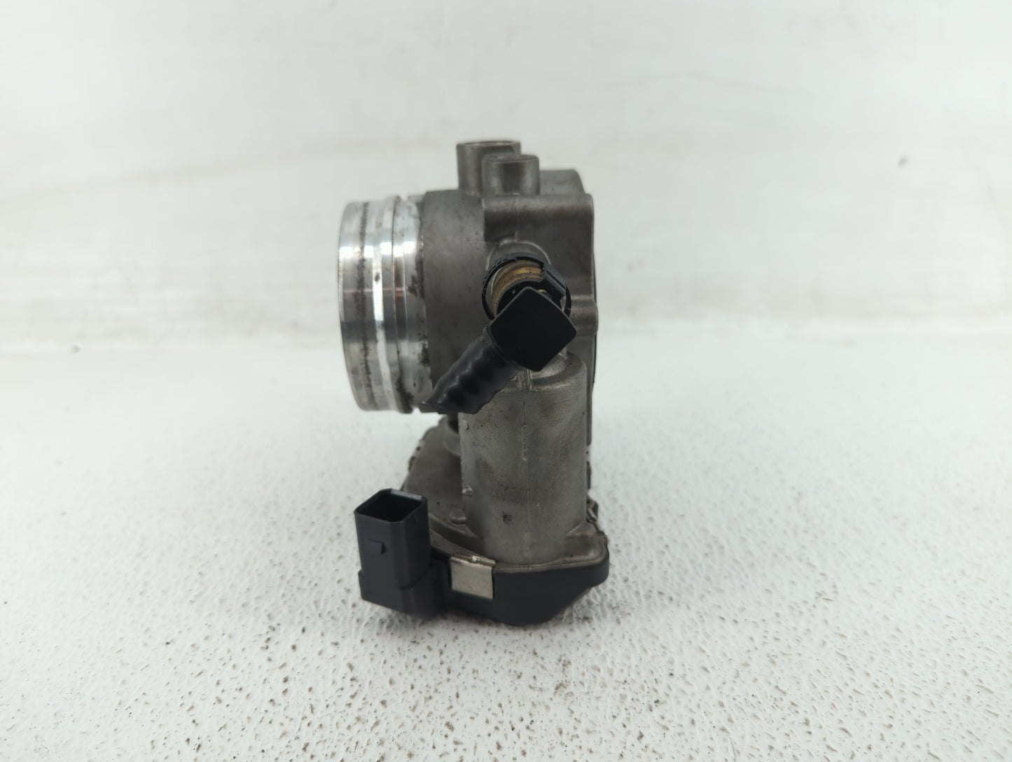 2010-2017 Bmw 535i Throttle Body P/N:1354 7597871-03 Fits Fits 2010 2011 2012 2013 2014 2015 2016 2017 2018 2019 2020 OEM Us