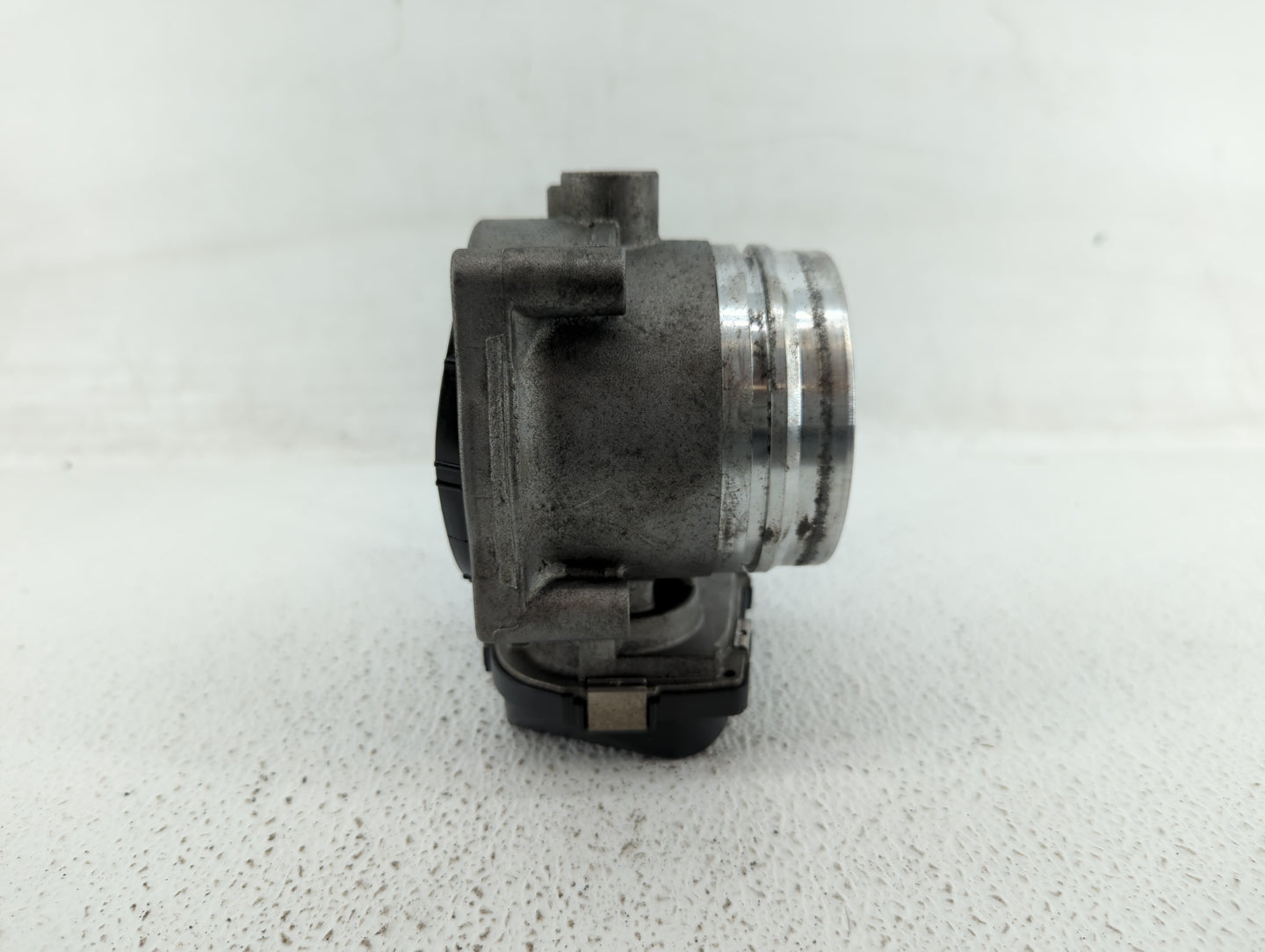 2010-2017 Bmw 535i Throttle Body P/N:1354 7597871-03 Fits Fits 2010 2011 2012 2013 2014 2015 2016 2017 2018 2019 2020 OEM Us