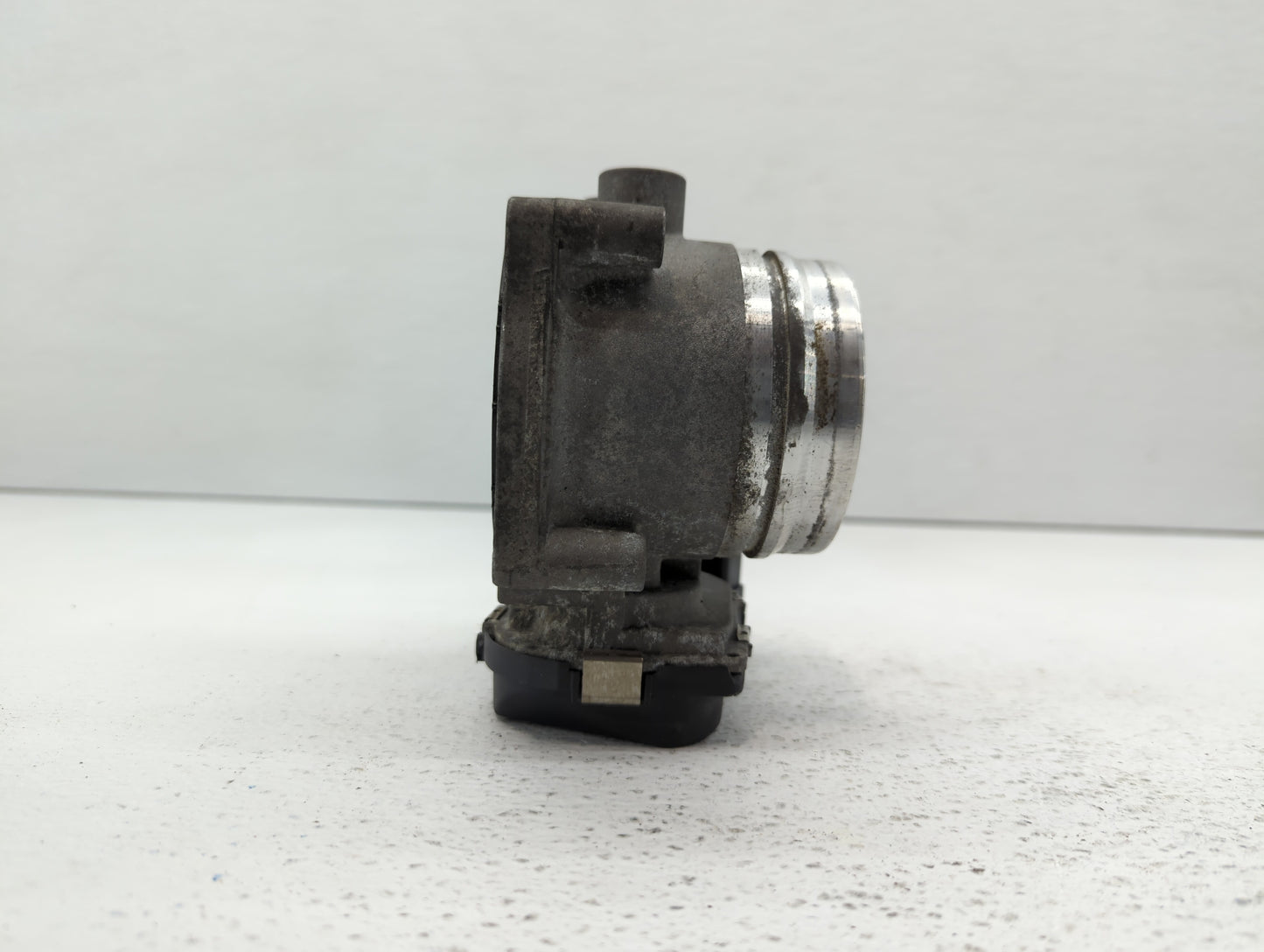 2010-2017 Bmw 535i Throttle Body P/N:1354 7597871-01 1354 7597871-03 Fits OEM Used Auto Parts - Oemusedautoparts1.com