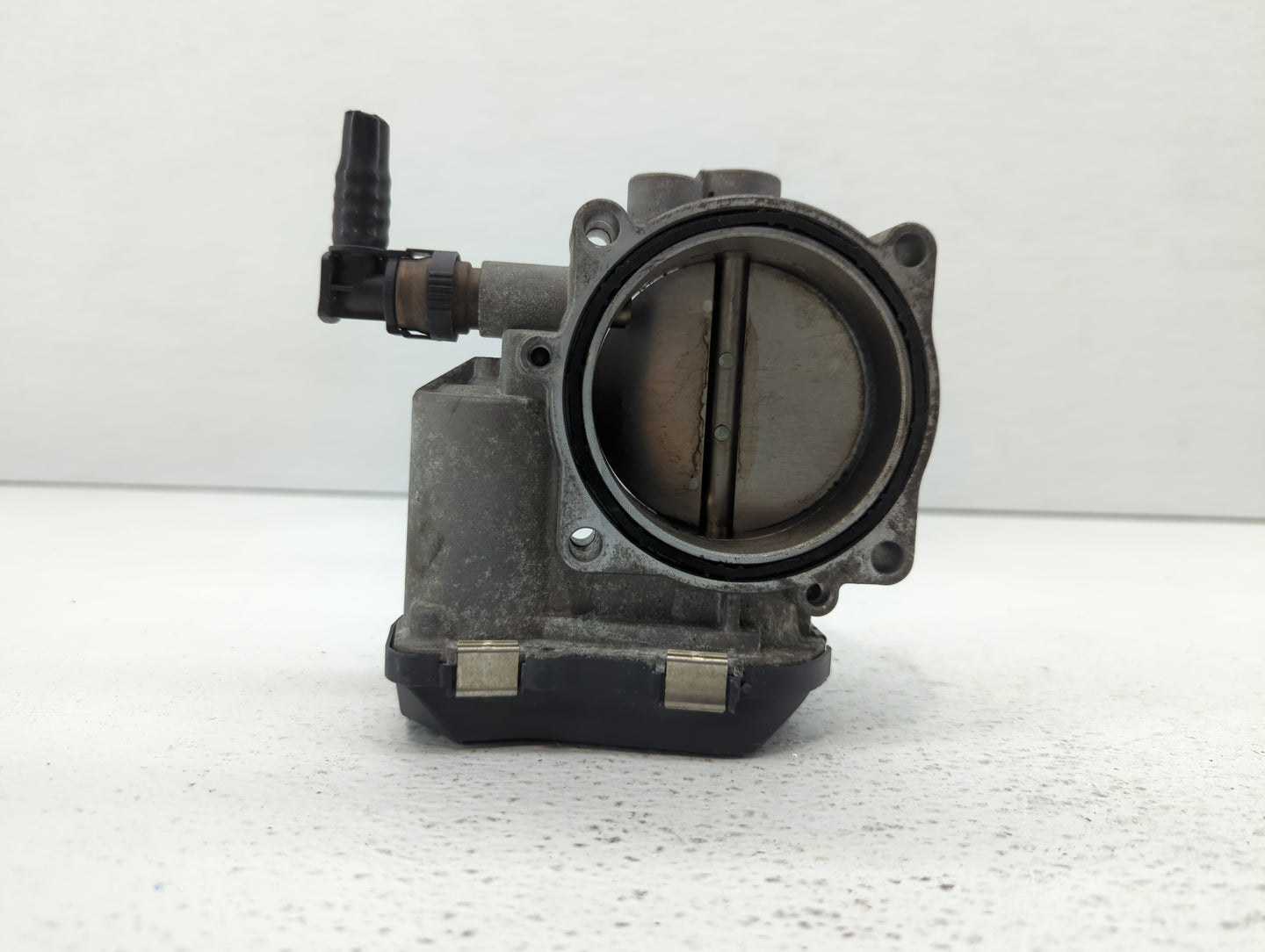 2010-2017 Bmw 535i Throttle Body P/N:1354 7597871-01 1354 7597871-03 Fits OEM Used Auto Parts - Oemusedautoparts1.com
