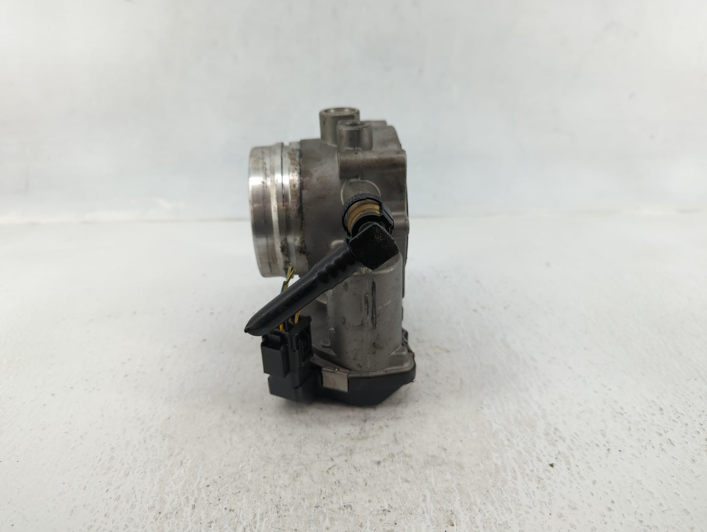 2010-2017 Bmw 535i Throttle Body P/N:1354 7597871-03 Fits Fits 2010 2011 2012 2013 2014 2015 2016 2017 2018 2019 2020 OEM Us