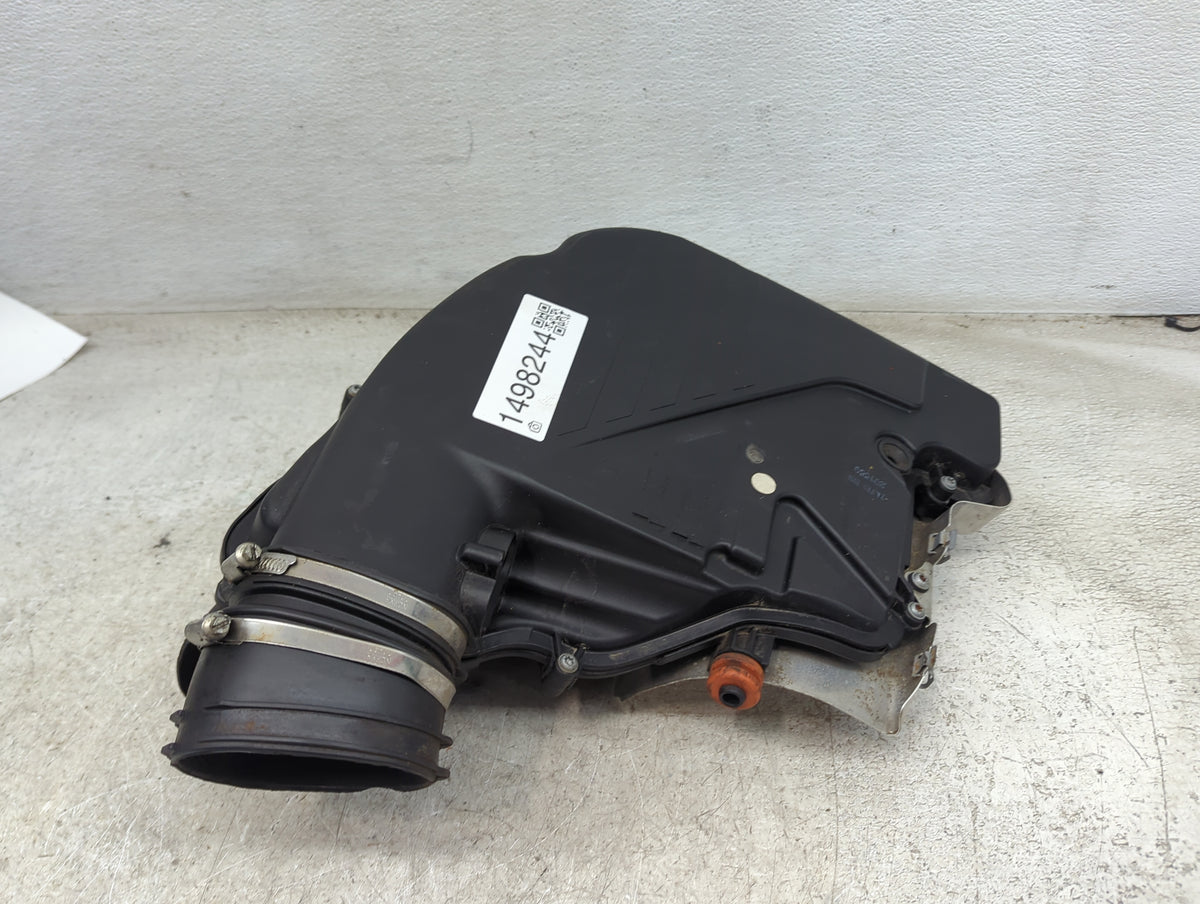 2014-2016 Bmw 550i Air Cleaner Intake-duct Hose Tube 1498244 - Oemusedautoparts1.com