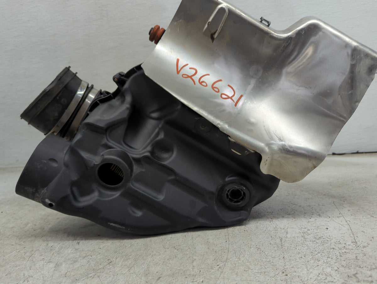 2014-2016 Bmw 550i Air Cleaner Intake-duct Hose Tube 1498244 - Oemusedautoparts1.com