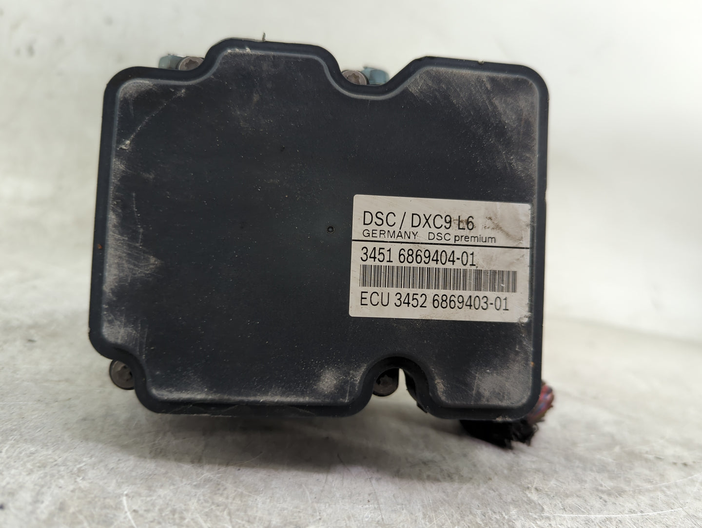 2013-2015 Bmw 740 ABS Pump Control Module Replacement P/N:3451 6869404-01 3452 6869403-01 Fits OEM Used Auto Parts - Oemused