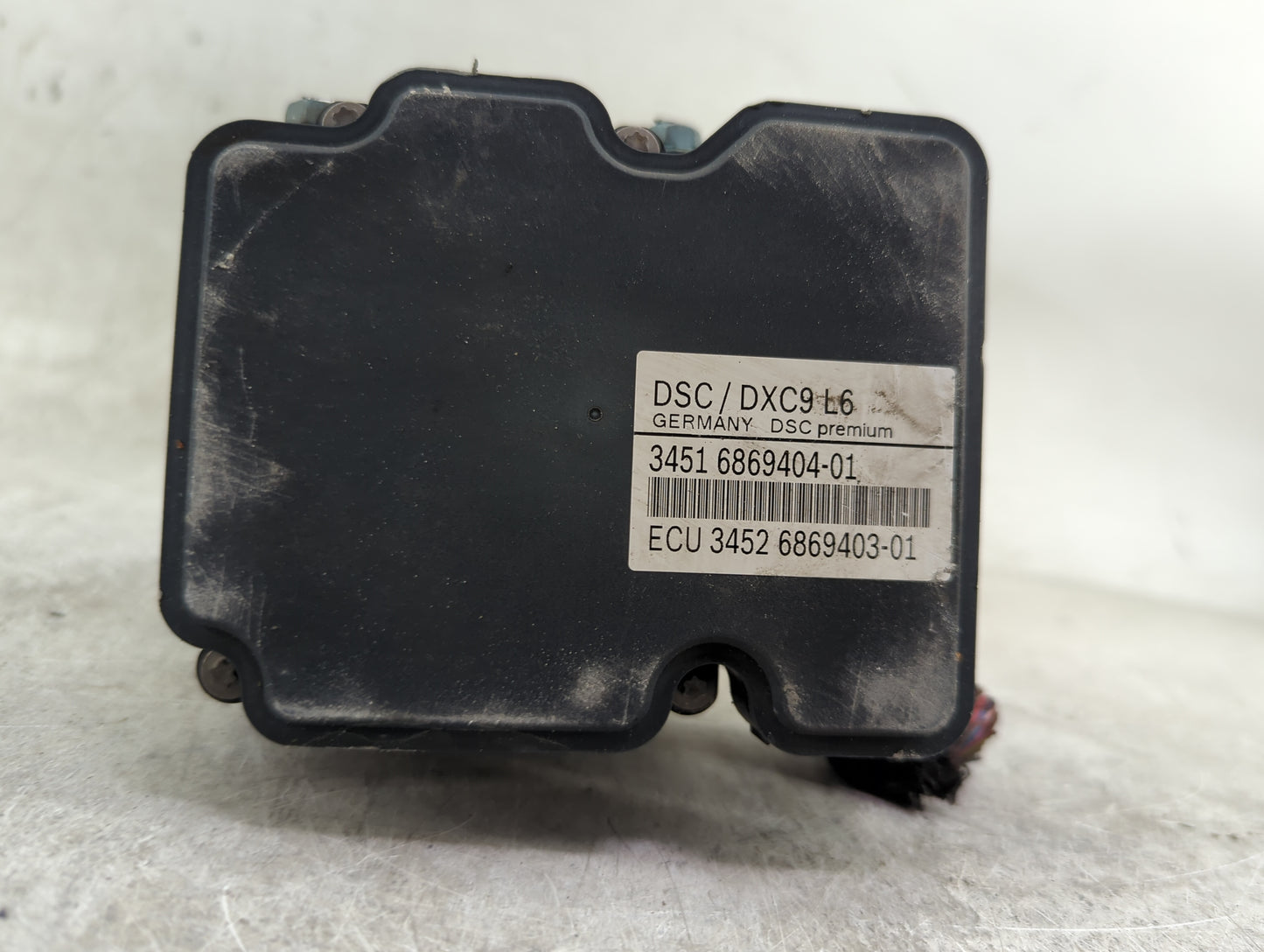 2013-2015 Bmw 740 ABS Pump Control Module Replacement P/N:3451 6869404-01 3452 6869403-01 Fits OEM Used Auto Parts - Oemused
