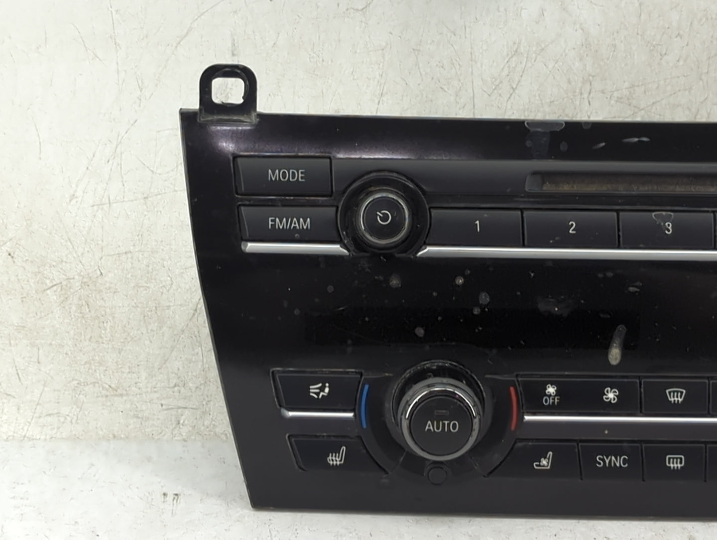 2014 Bmw 750 Climate Control Module Temperature AC/Heater Replacement P/N:9331882-01 9331882 Fits OEM Used Auto Parts - Oemu