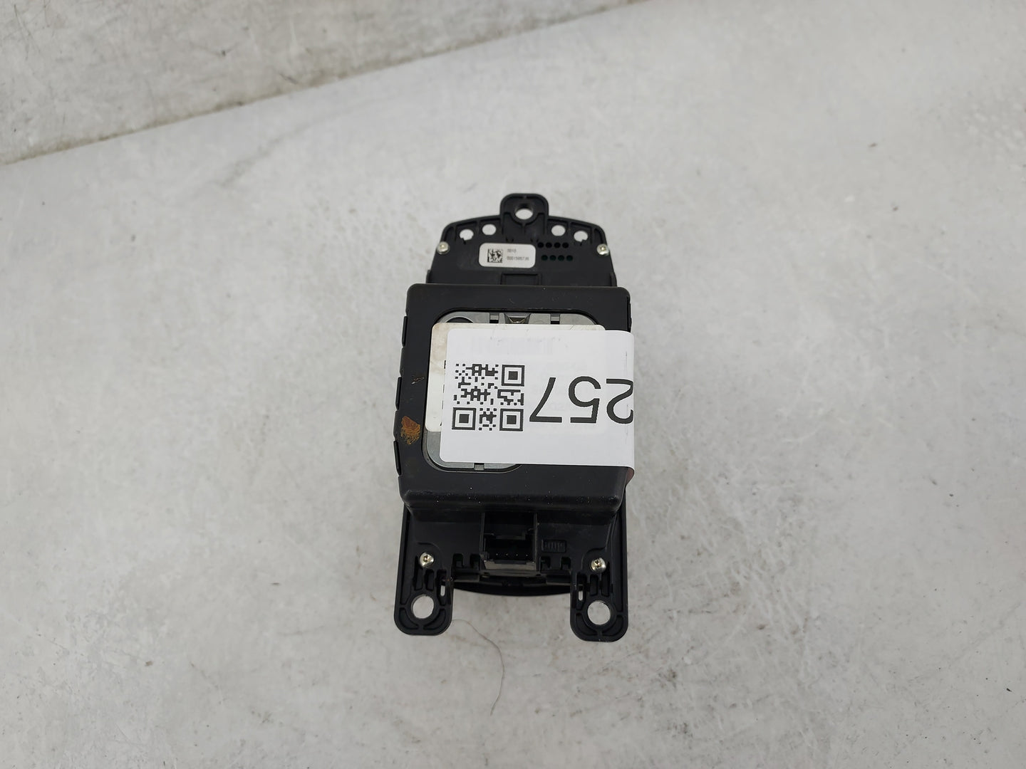 2014 Bmw 750 Radio Control Panel - Oemusedautoparts1.com