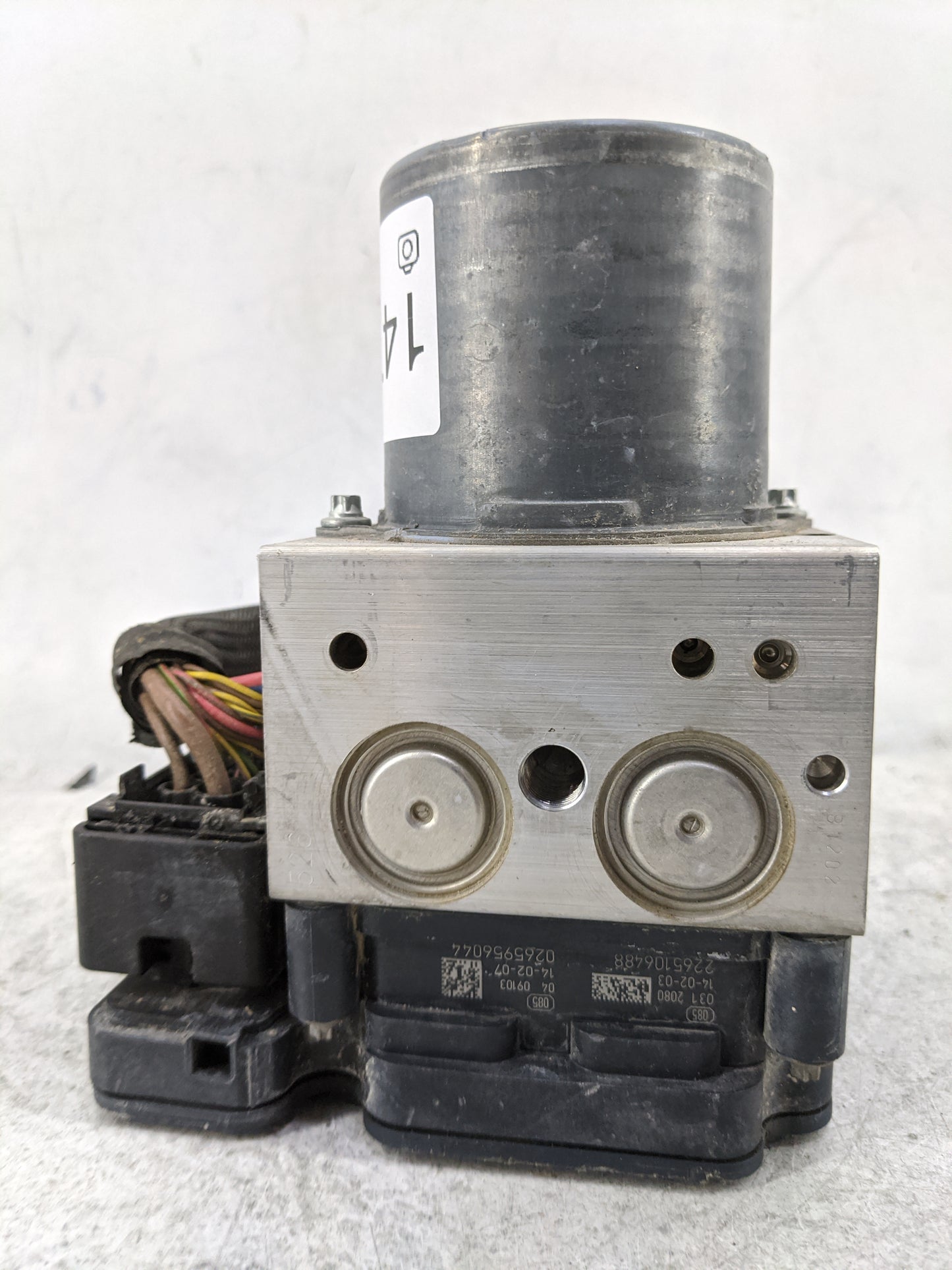 2013-2015 Bmw 750 ABS Pump Control Module Replacement P/N:3451 6869404-01 3452 6869403-01 Fits OEM Used Auto Parts - Oemused