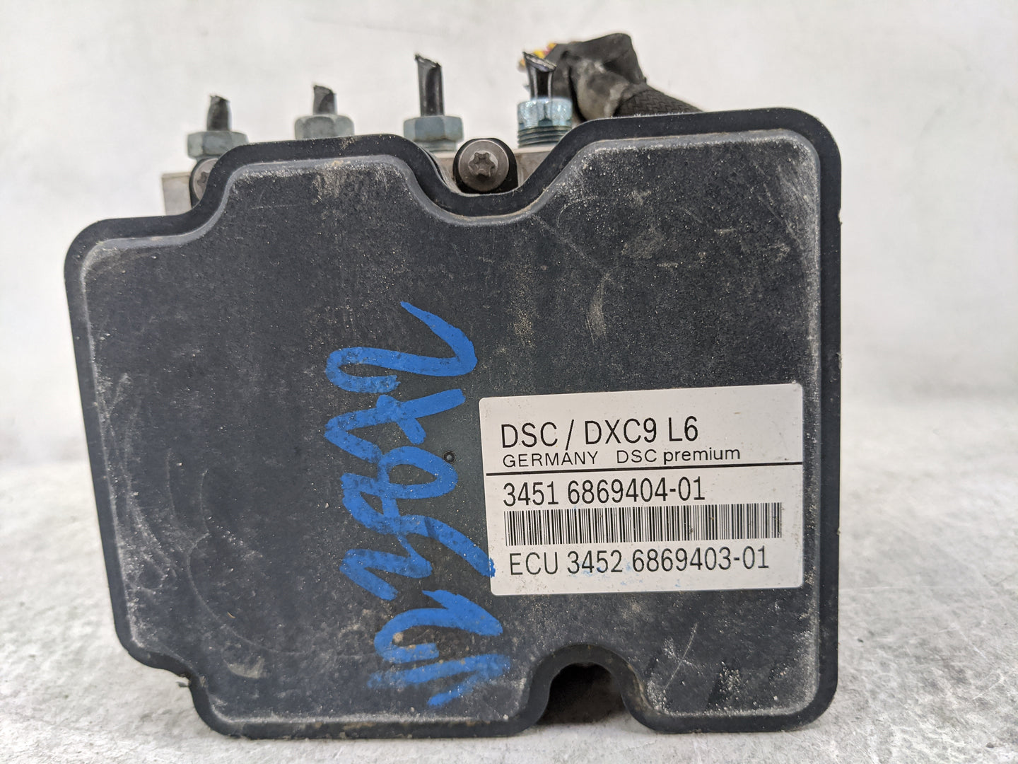 2013-2015 Bmw 750 ABS Pump Control Module Replacement P/N:3451 6869404-01 3452 6869403-01 Fits OEM Used Auto Parts - Oemused