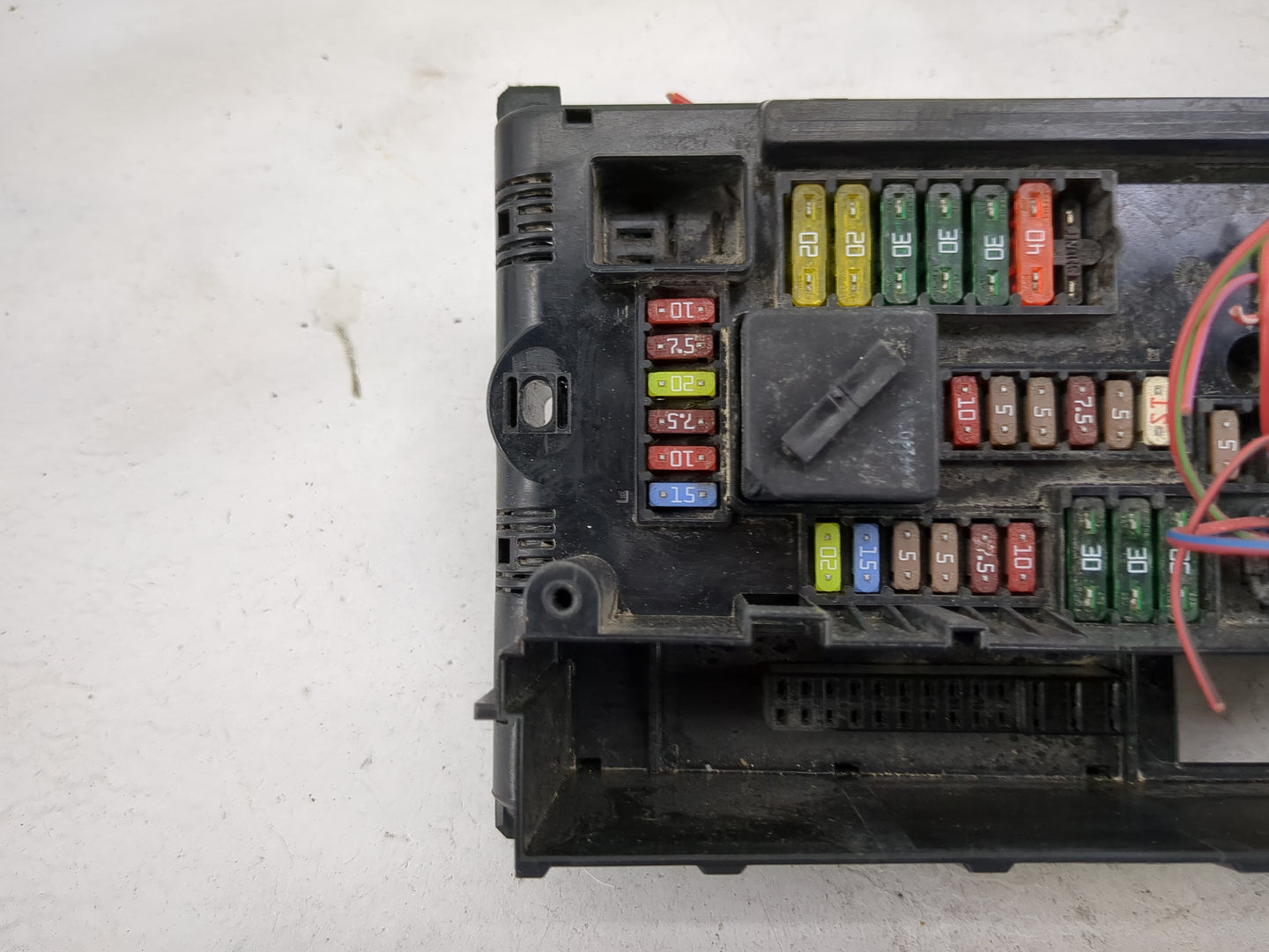 2013-2015 Bmw 750 Fusebox Fuse Box Panel Relay Module P/N:0-1670487-1 Fits Fits 2012 2013 2014 2015 2016 2017 OEM Used Auto 