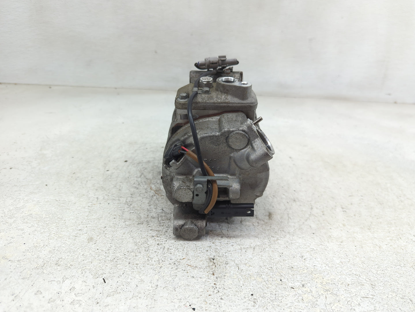 2009-2015 Bmw 750i Air Conditioning A/c Ac Compressor Oem - Oemusedautoparts1.com