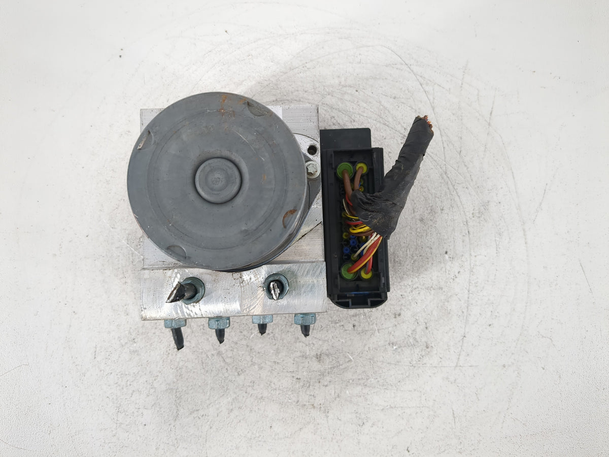2013-2015 Bmw X1 Anti-Lock Brake ABS Pump Module Actuator OEM P/N:3451 6768550 01 Fits Fits 2013 2014 2015 OEM Used Auto Par