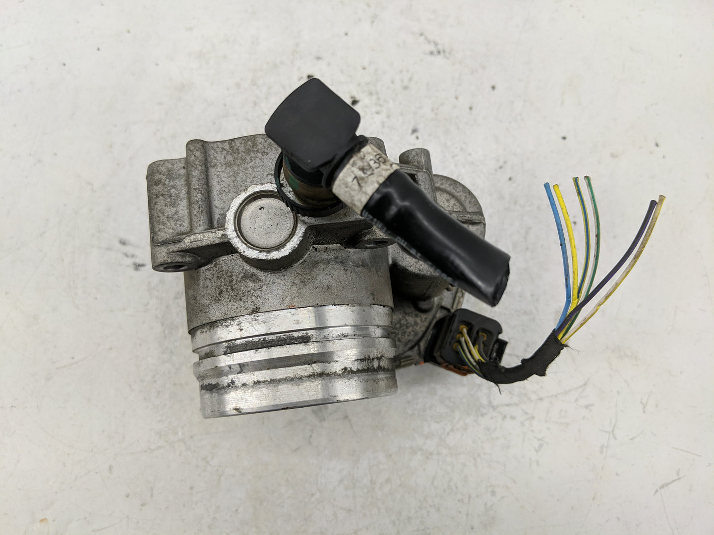 2012-2015 Bmw X1 Throttle Body P/N:A2C53355204 Fits Fits 2012 2013 2014 2015 2016 2017 2018 OEM Used Auto Parts - Oemusedaut