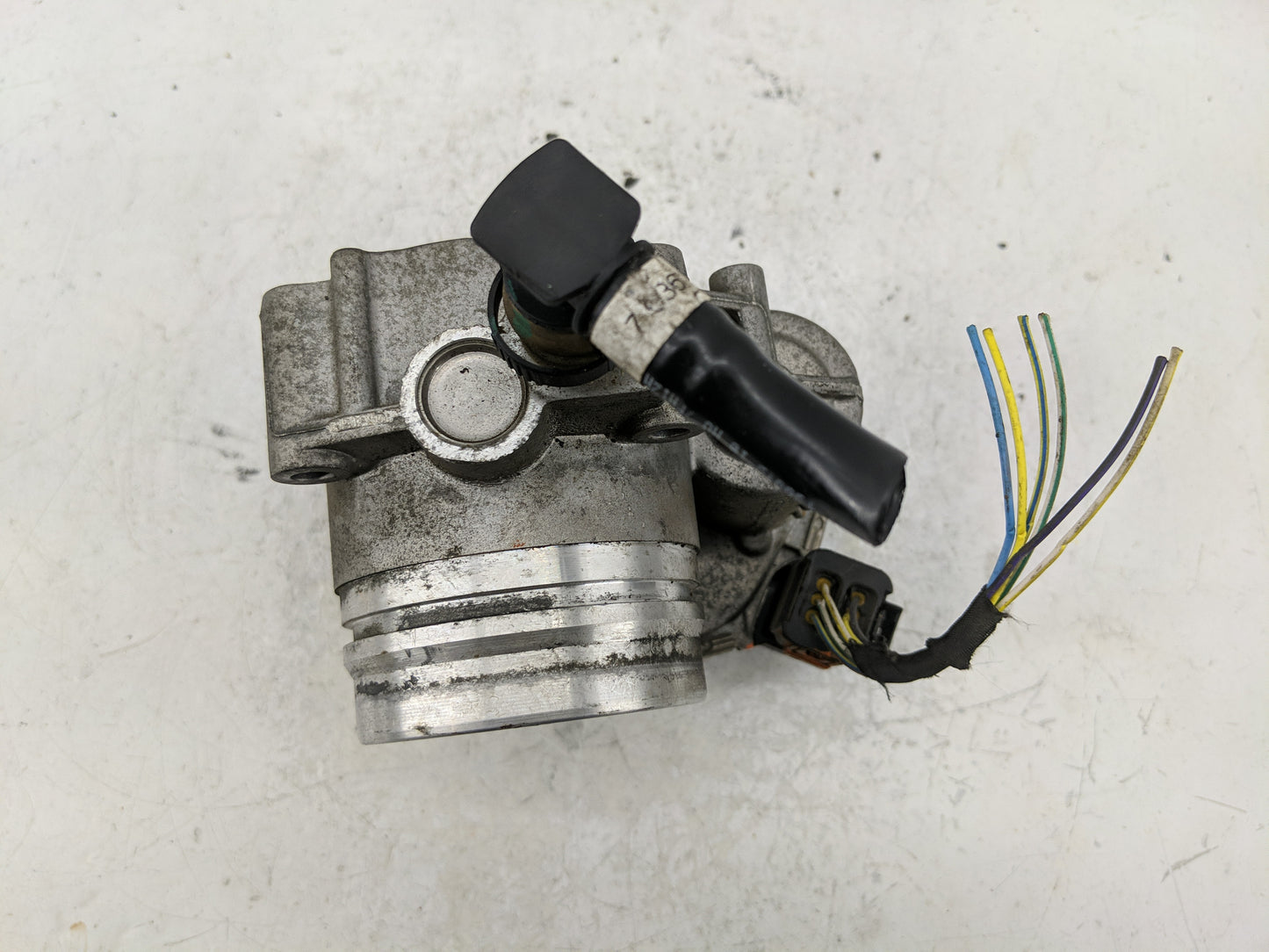 2012-2015 Bmw X1 Throttle Body P/N:A2C53355204 Fits Fits 2012 2013 2014 2015 2016 2017 2018 OEM Used Auto Parts - Oemusedaut