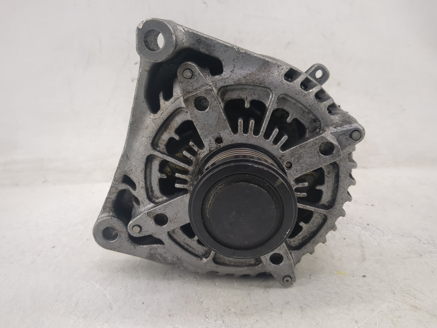 2012-2015 Bmw X1 Alternator Replacement Generator Charging Assembly Engine OEM P/N:7605061-05 104210-6404 Fits OEM Used Auto