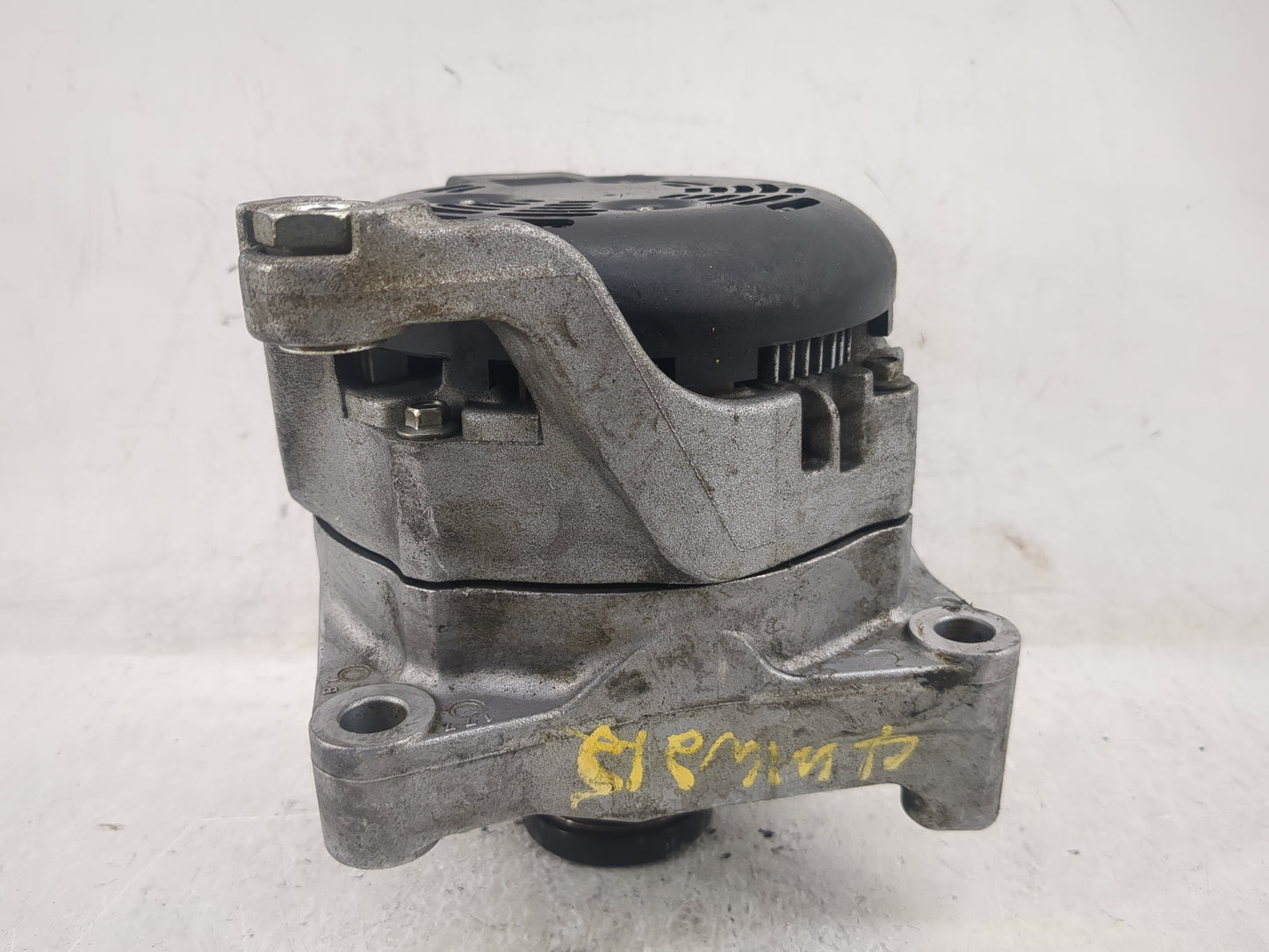 2012-2015 Bmw X1 Alternator Replacement Generator Charging Assembly Engine OEM P/N:7605061-05 104210-6404 Fits OEM Used Auto