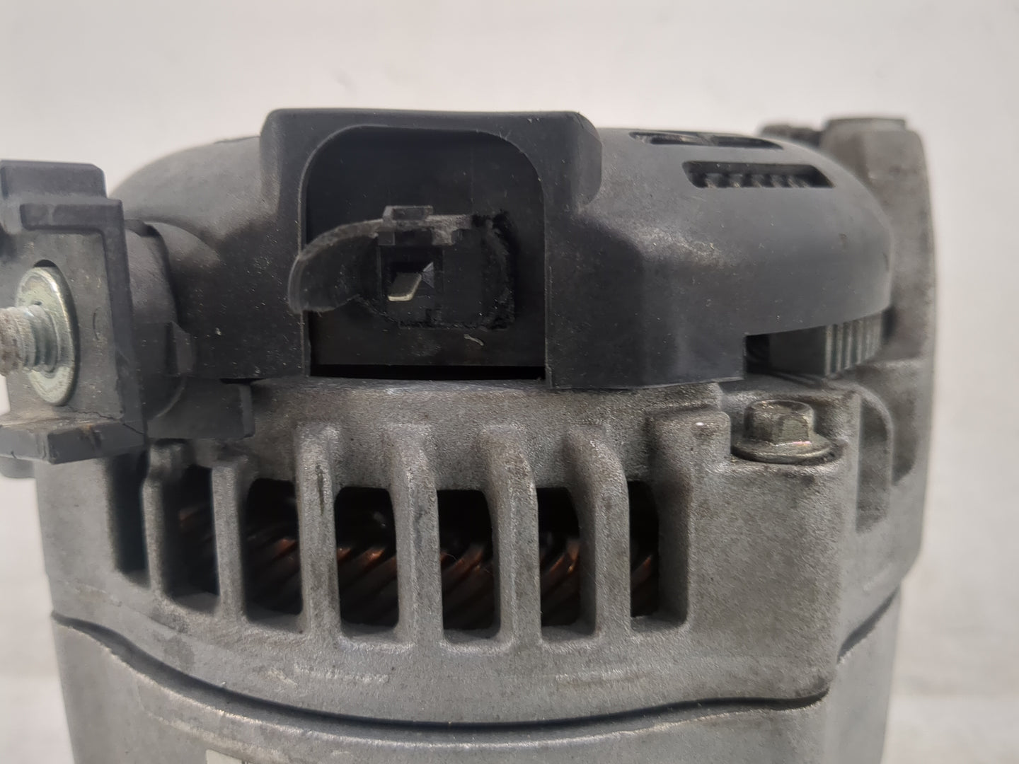 2012-2015 Bmw X1 Alternator Replacement Generator Charging Assembly Engine OEM P/N:104210-6406 7605061-06 Fits OEM Used Auto