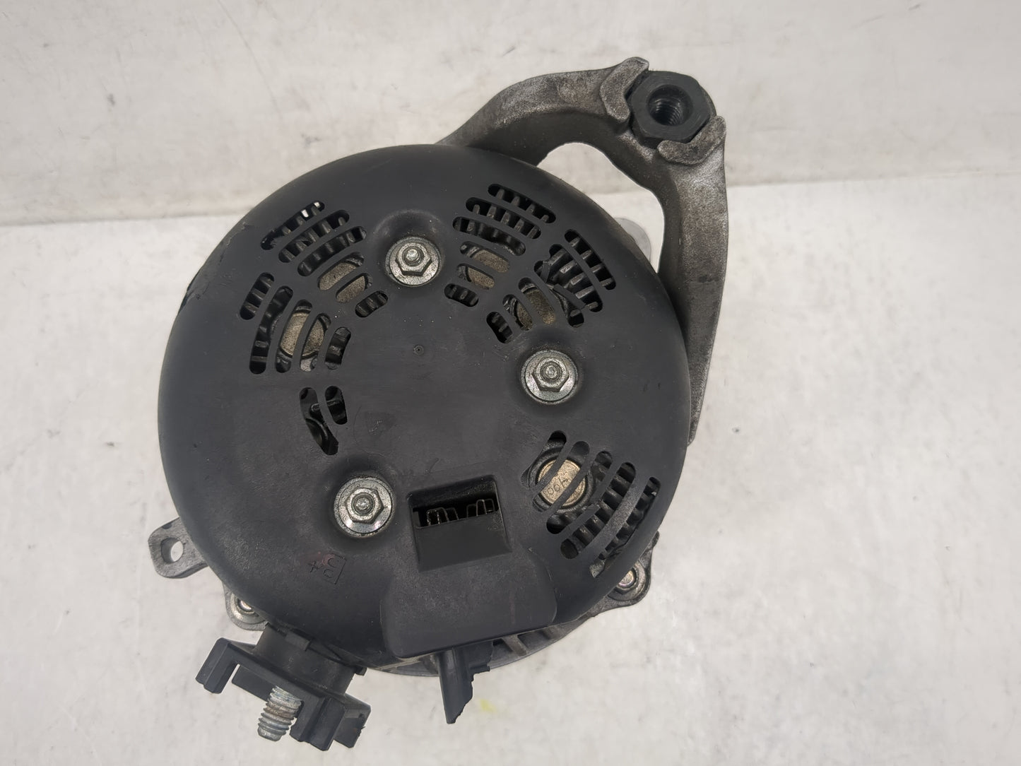 2012-2015 Bmw X1 Alternator Replacement Generator Charging Assembly Engine OEM P/N:104210-6406 7605061-06 Fits OEM Used Auto