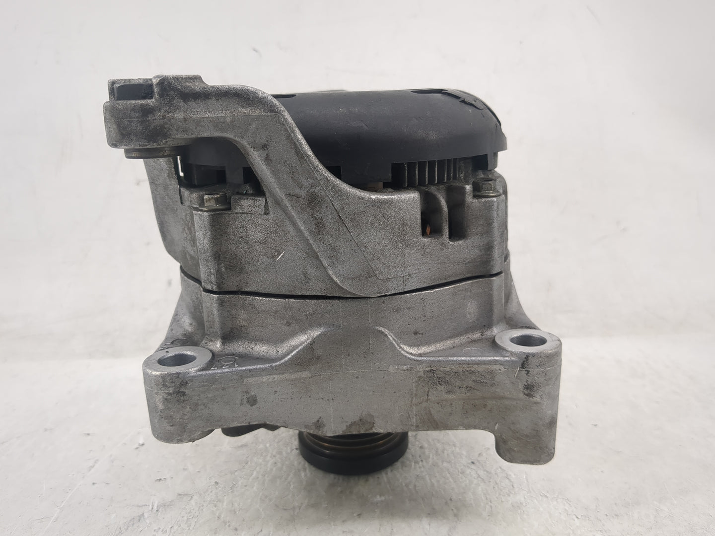 2012-2015 Bmw X1 Alternator Replacement Generator Charging Assembly Engine OEM P/N:104210-6406 7605061-06 Fits OEM Used Auto