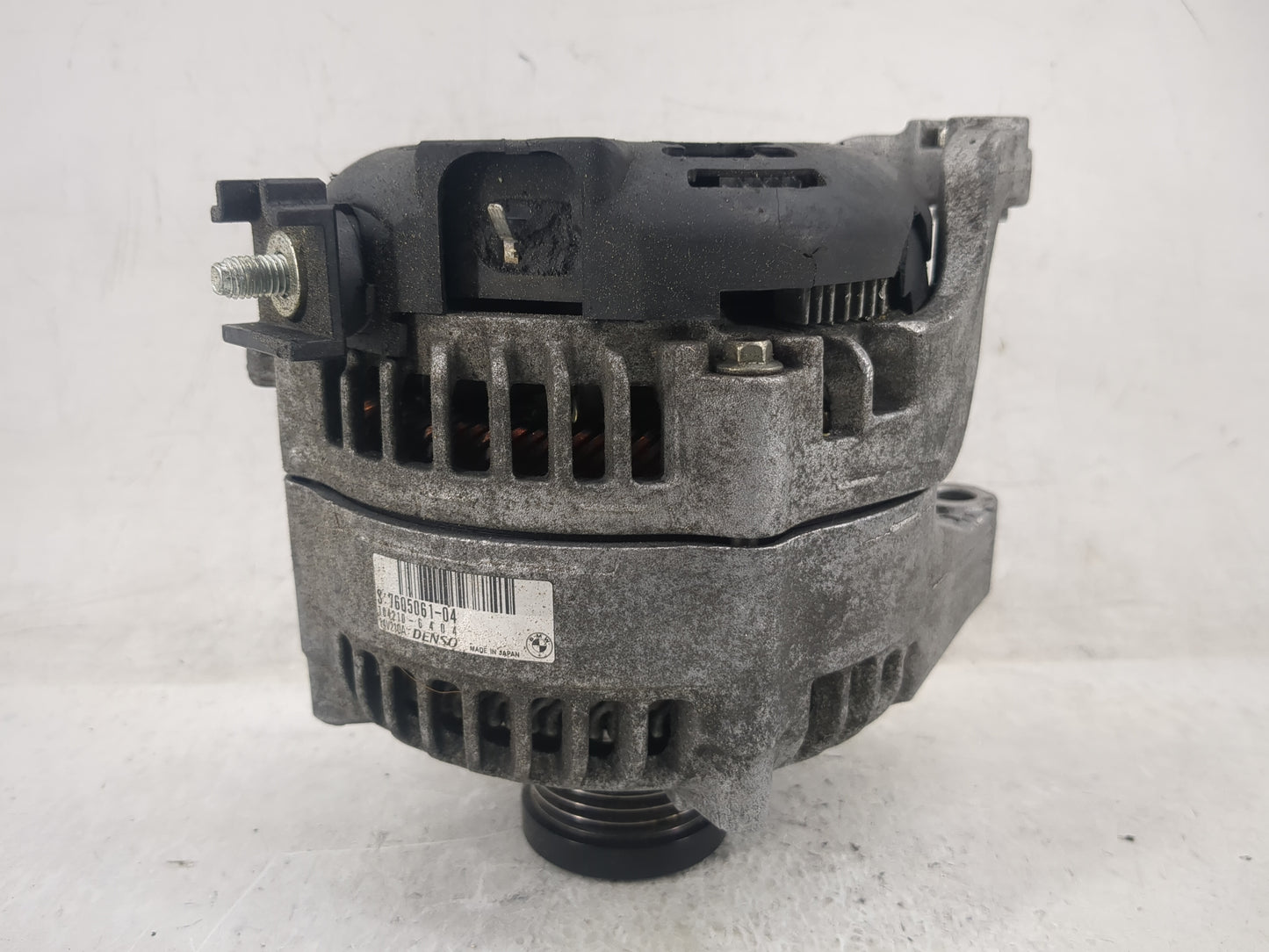 2012-2015 Bmw X1 Alternator Replacement Generator Charging Assembly Engine OEM P/N:104210-6404 7605061-04 Fits OEM Used Auto