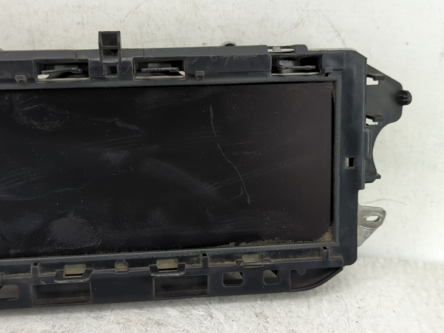 2013-2015 Bmw X1 Information Display Screen - Oemusedautoparts1.com