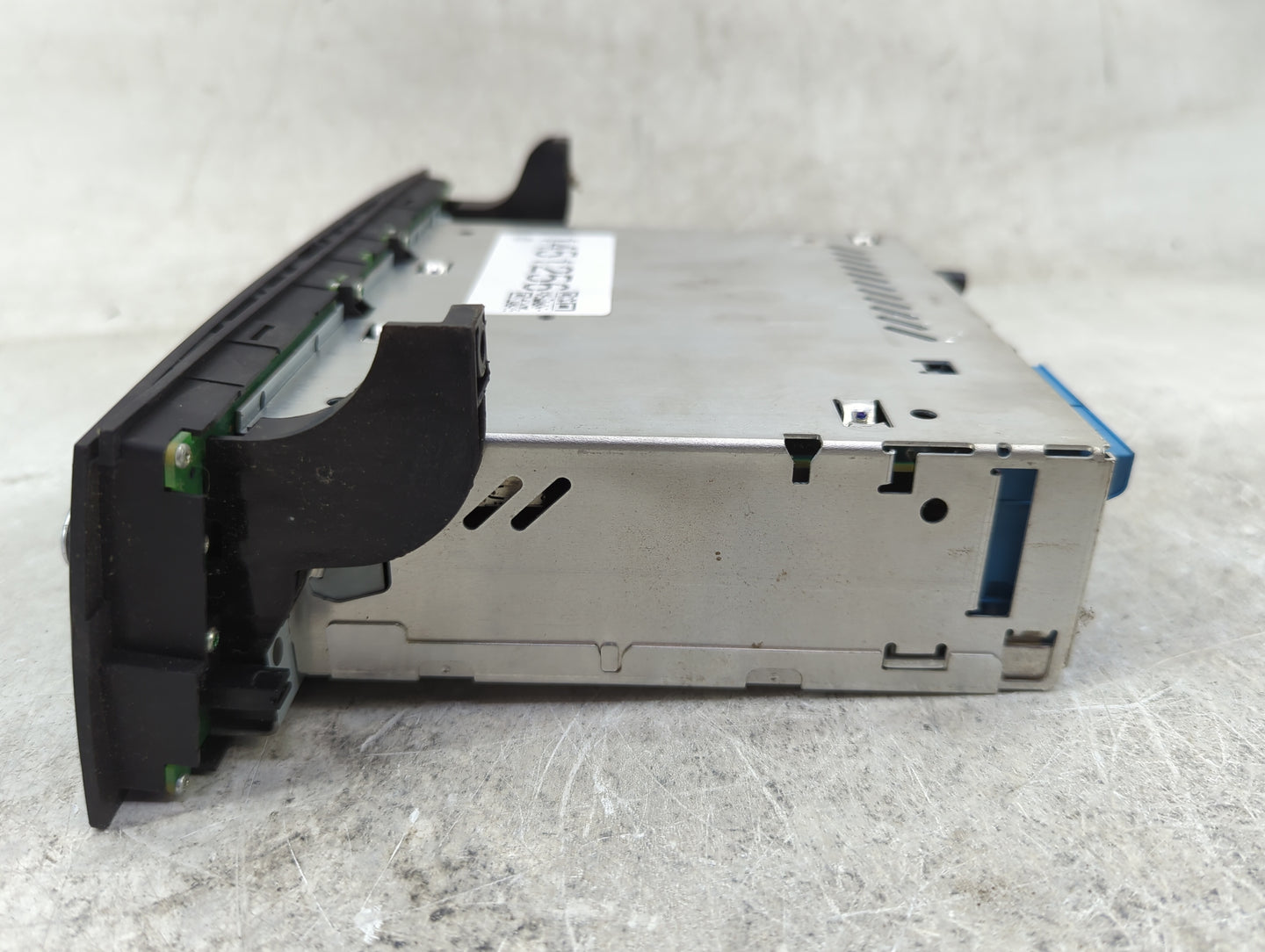 2012-2015 Bmw X1 Radio AM FM Cd Player Receiver Replacement P/N:9302163-01 65129302163-01 Fits OEM Used Auto Parts - Oemused