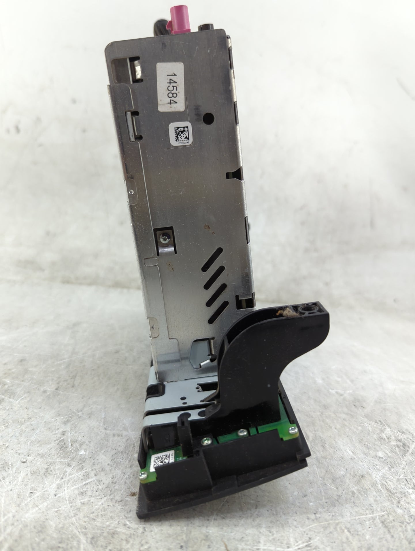 2012-2015 Bmw X1 Radio AM FM Cd Player Receiver Replacement P/N:9302163-01 65129302163-01 Fits OEM Used Auto Parts - Oemused