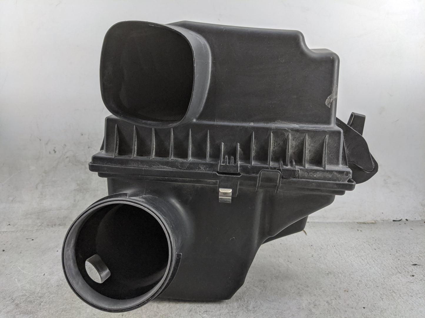 2012-2015 Bmw X1 Air Cleaner Intake-duct Hose Tube - Oemusedautoparts1.com