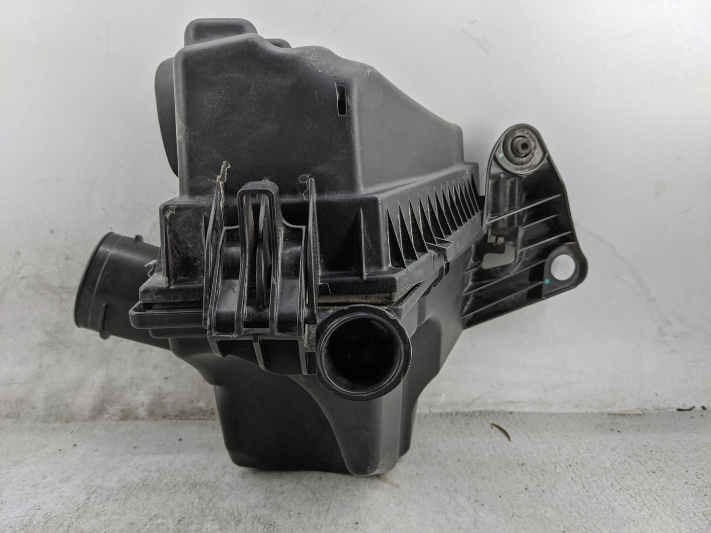 2012-2015 Bmw X1 Air Cleaner Intake-duct Hose Tube - Oemusedautoparts1.com