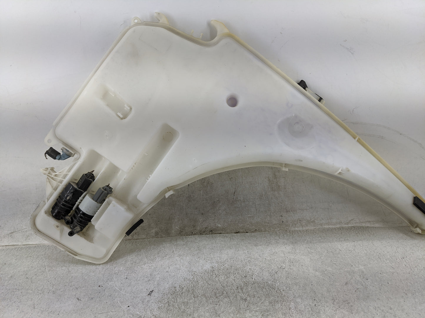 2014 Bmw X1 Windshield Washer Fluid Reservoir Bottle Oem - Oemusedautoparts1.com