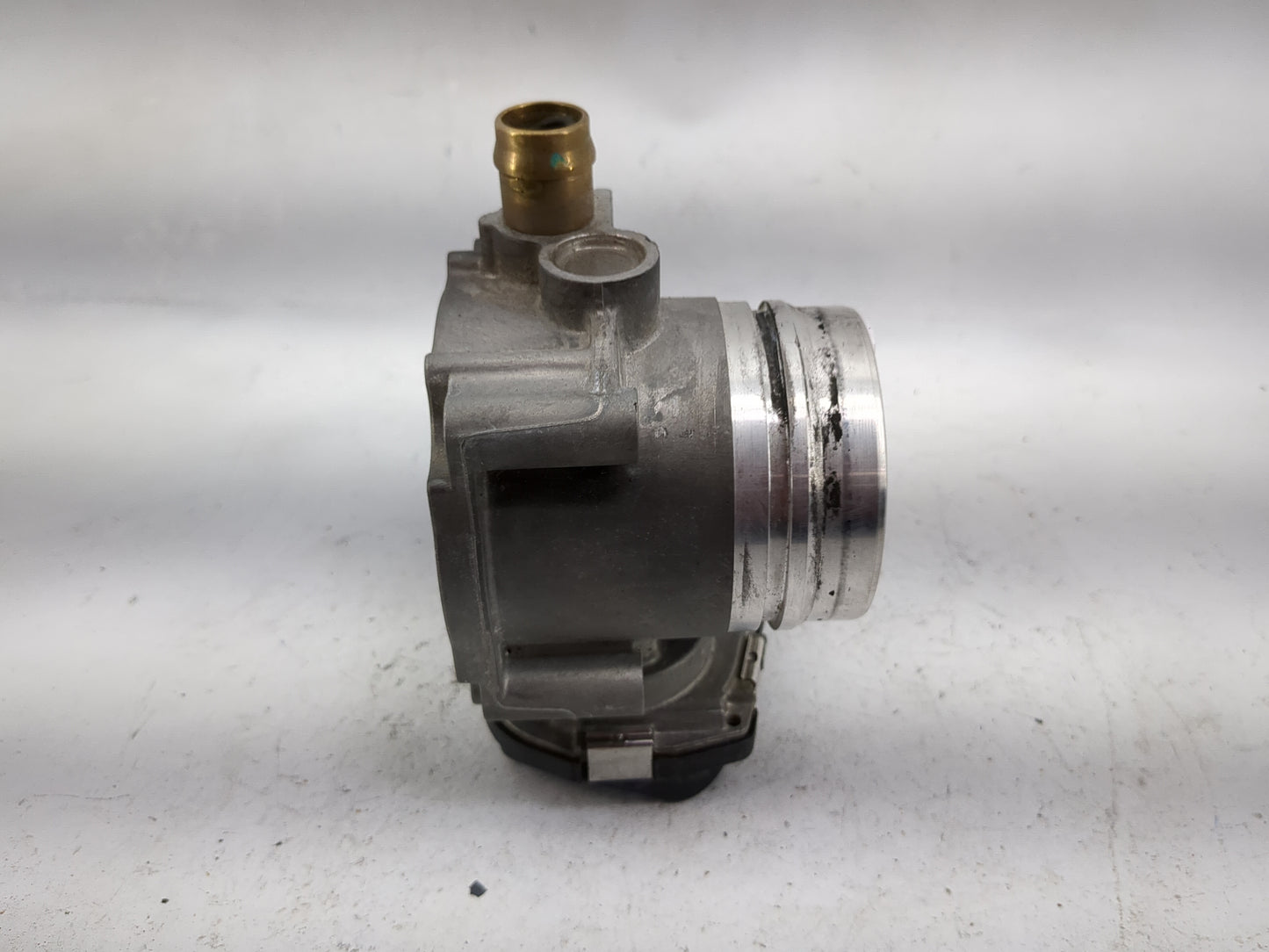 2012-2015 Bmw X1 Throttle Body P/N:13547588625-03 A2C83786800 Fits Fits 2012 2013 2014 2015 2016 2017 2018 OEM Used Auto Par