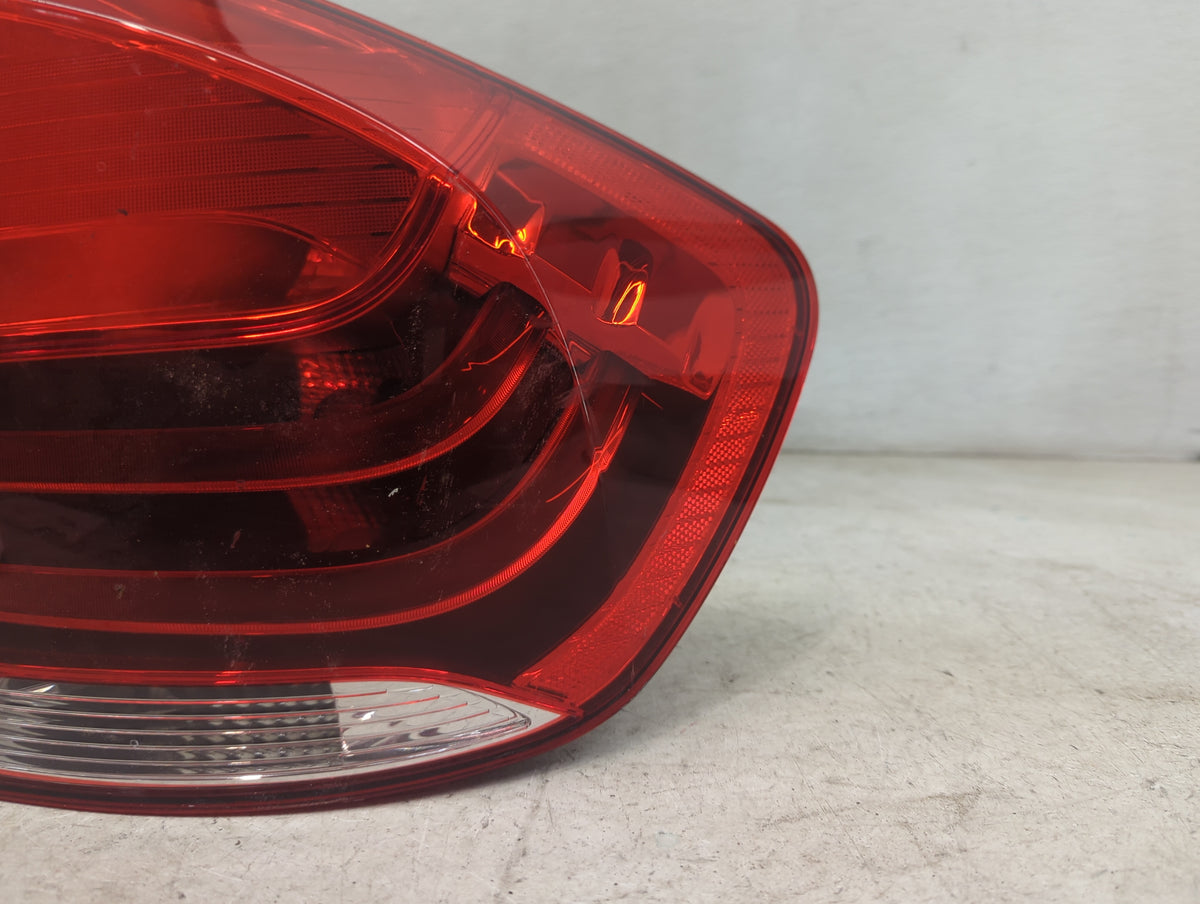 2012-2015 Bmw X1 Tail Light Assembly Passenger Right OEM P/N:63217290112-09 7290112 Fits Fits 2012 2013 2014 2015 OEM Used A