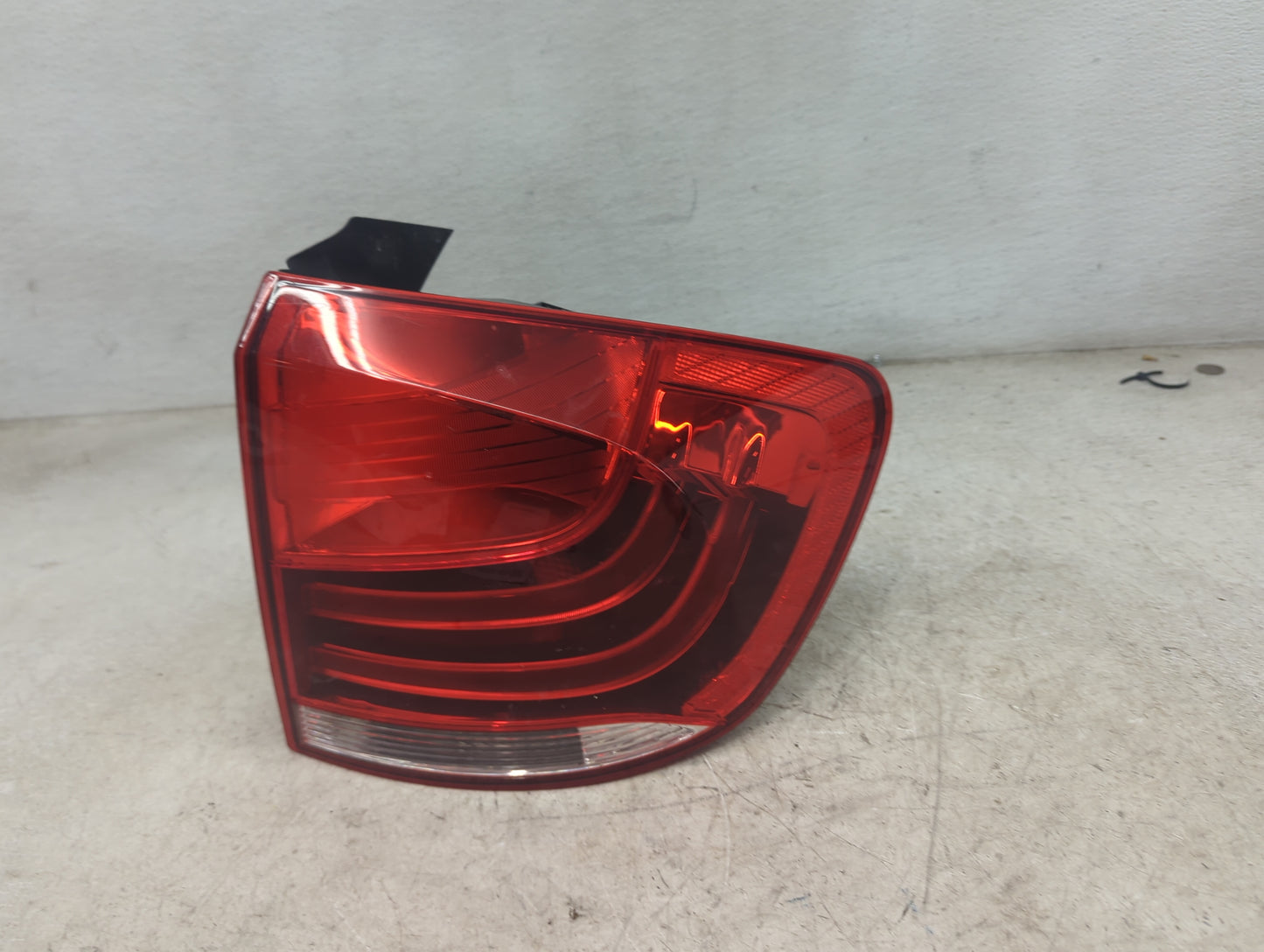 2012-2015 Bmw X1 Tail Light Assembly Passenger Right OEM P/N:63 21 2 990 112-09 034A650 Fits Fits 2012 2013 2014 2015 OEM Us