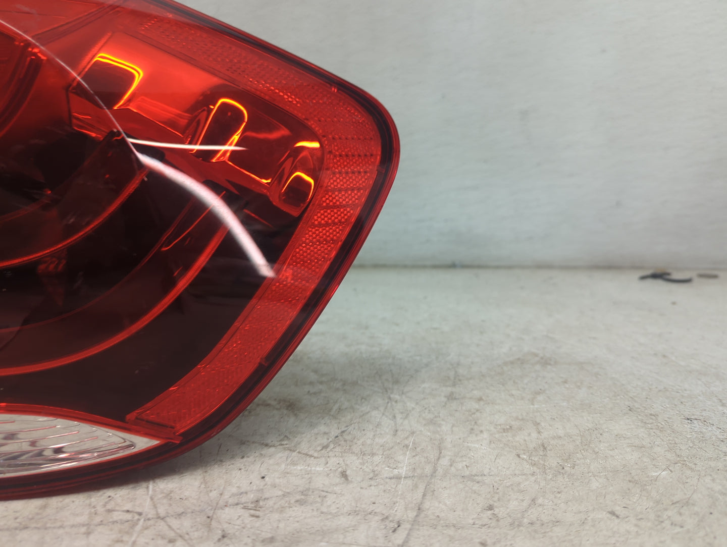 2012-2015 Bmw X1 Tail Light Assembly Passenger Right OEM P/N:63 21 2 990 112-09 034A650 Fits Fits 2012 2013 2014 2015 OEM Us