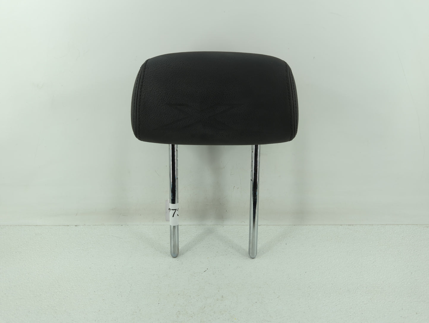 2012-2015 Bmw X1 Headrest Head Rest Rear Seat Fits Fits 2012 2013 2014 2015 OEM Used Auto Parts - Oemusedautoparts1.com