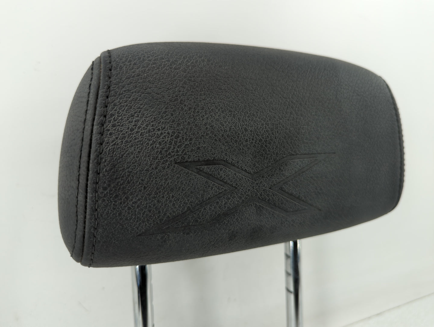 2012-2015 Bmw X1 Headrest Head Rest Rear Seat Fits Fits 2012 2013 2014 2015 OEM Used Auto Parts - Oemusedautoparts1.com