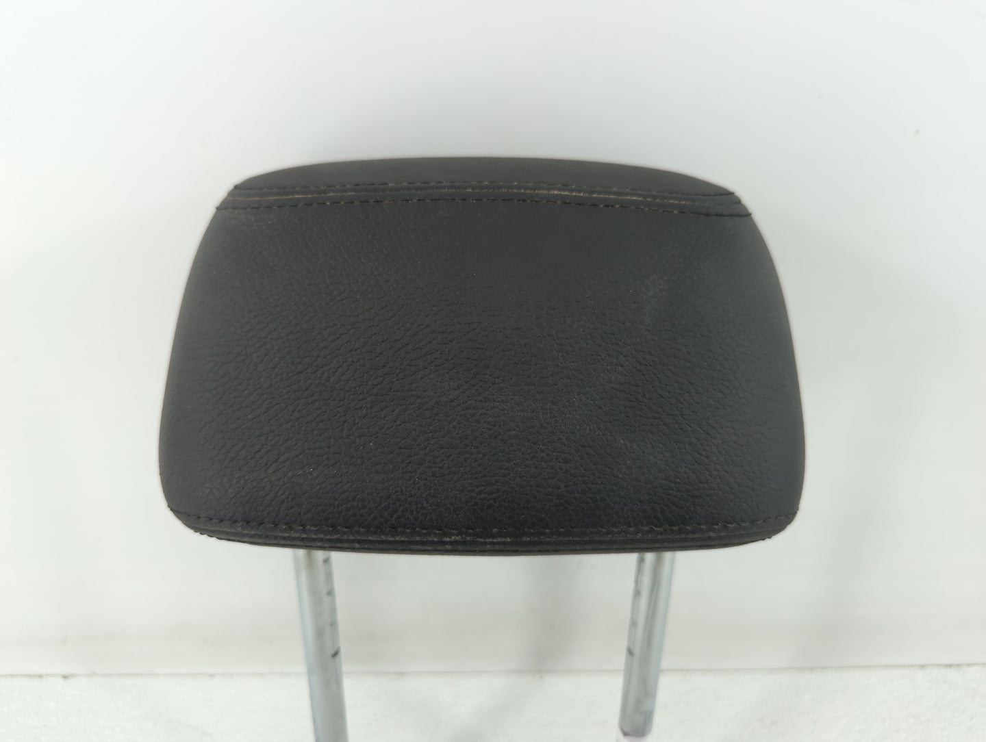 2012-2015 Bmw X1 Headrest Head Rest Rear Seat Fits Fits 2012 2013 2014 2015 OEM Used Auto Parts - Oemusedautoparts1.com