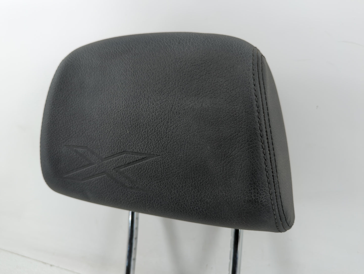 2012-2015 Bmw X1 Headrest Head Rest Rear Seat Fits Fits 2012 2013 2014 2015 OEM Used Auto Parts - Oemusedautoparts1.com