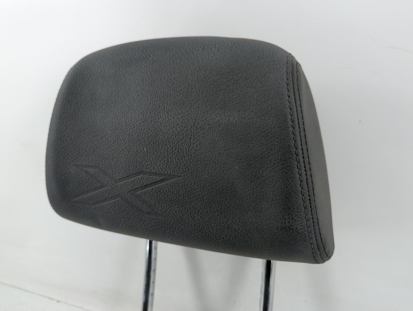 2012-2015 Bmw X1 Headrest Head Rest Rear Seat Fits Fits 2012 2013 2014 2015 OEM Used Auto Parts - Oemusedautoparts1.com