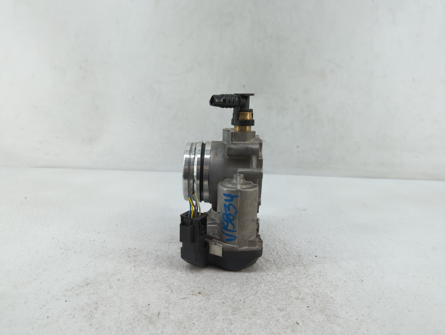 2012-2015 Bmw X1 Throttle Body P/N:1354 7588625-03 A2C53355204 Fits Fits 2012 2013 2014 2015 2016 2017 2018 OEM Used Auto Pa