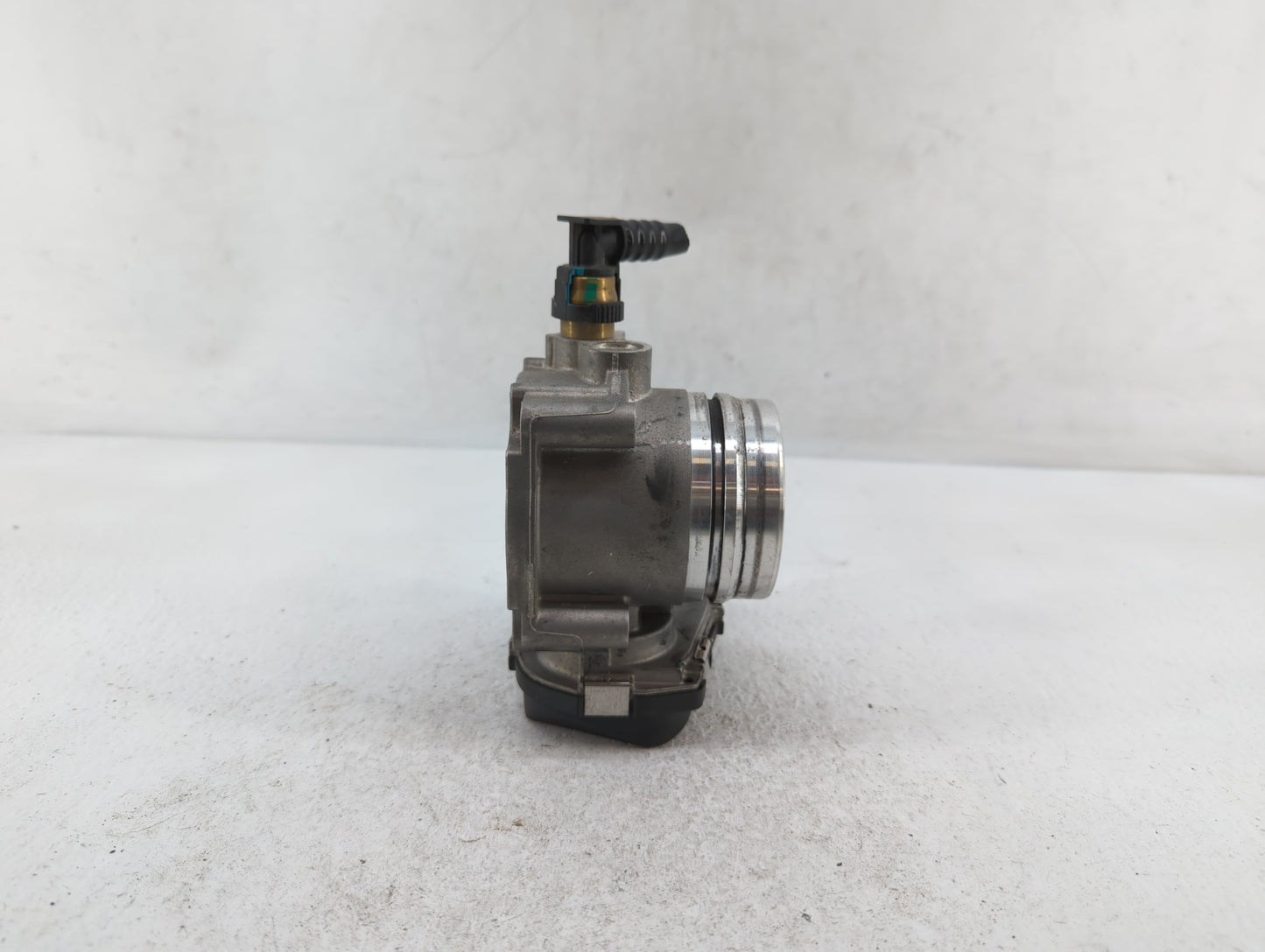 2012-2015 Bmw X1 Throttle Body P/N:1354 7588625-03 A2C53355204 Fits Fits 2012 2013 2014 2015 2016 2017 2018 OEM Used Auto Pa