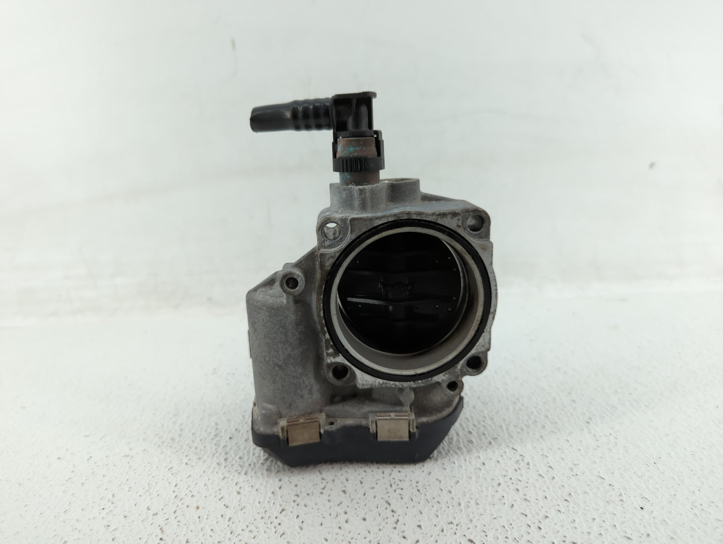 2012-2015 Bmw X1 Throttle Body P/N:1354 7588625-04 1354 7588625-03, 1354 7588625 Fits Fits 2012 2013 2014 2015 2016 2017 201