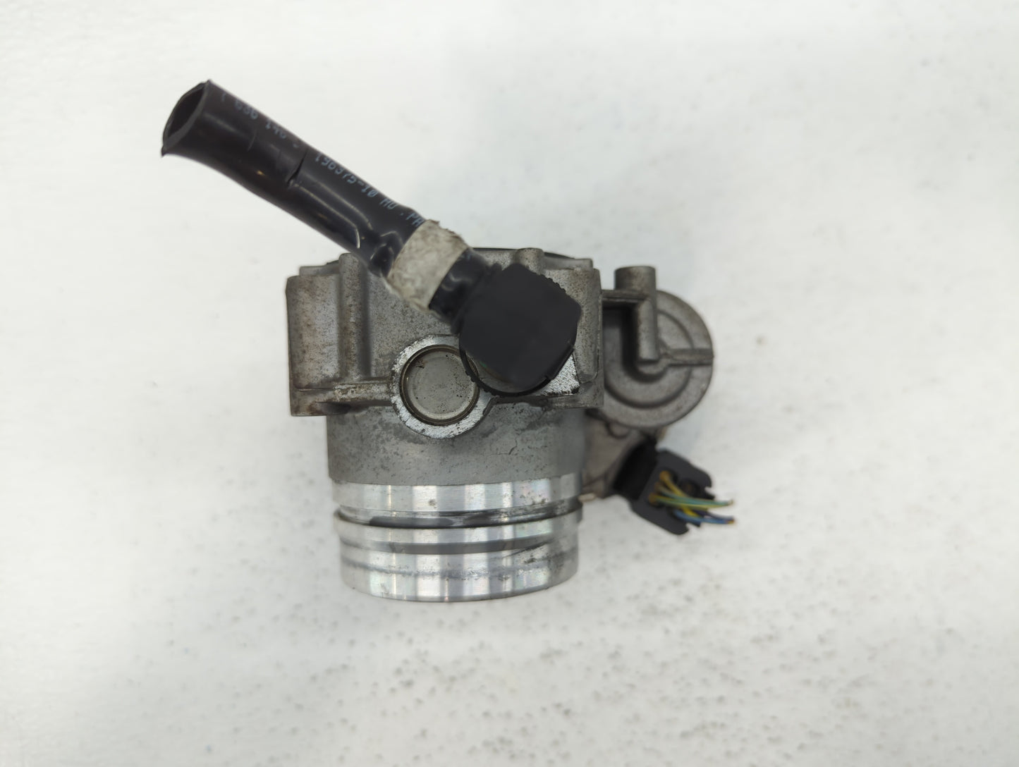 2012-2015 Bmw X1 Throttle Body P/N:1354 7588625-04 1354 7588625-03 Fits Fits 2012 2013 2014 2015 2016 2017 2018 OEM Used Aut