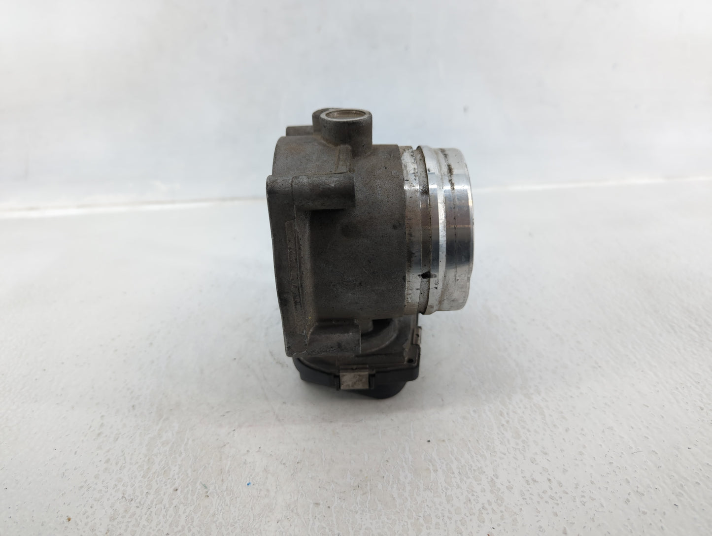 2013-2015 Bmw X1 Throttle Body P/N:1354 7597871-02 Fits Fits 2010 2011 2012 2013 2014 2015 2016 2017 2018 2019 2020 OEM Used