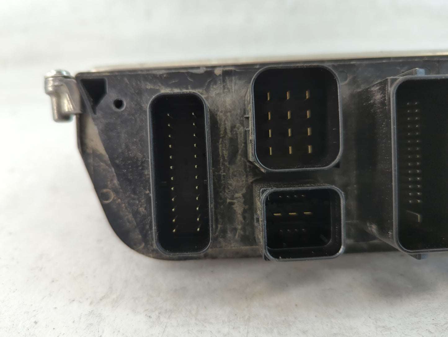 2013-2015 Bmw X1 PCM Engine Control Computer ECU ECM PCU OEM P/N:8 662 8470 -01 Fits Fits 2013 2014 2015 2016 OEM Used Auto 