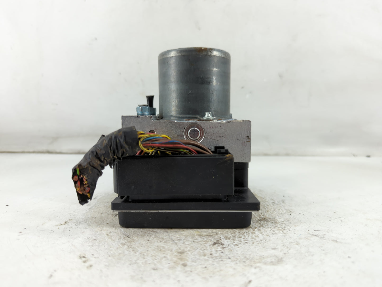 2013-2015 Bmw X1 ABS Pump Control Module Replacement P/N:3451 6768550-01 Fits Fits 2013 2014 2015 OEM Used Auto Parts - Oemu