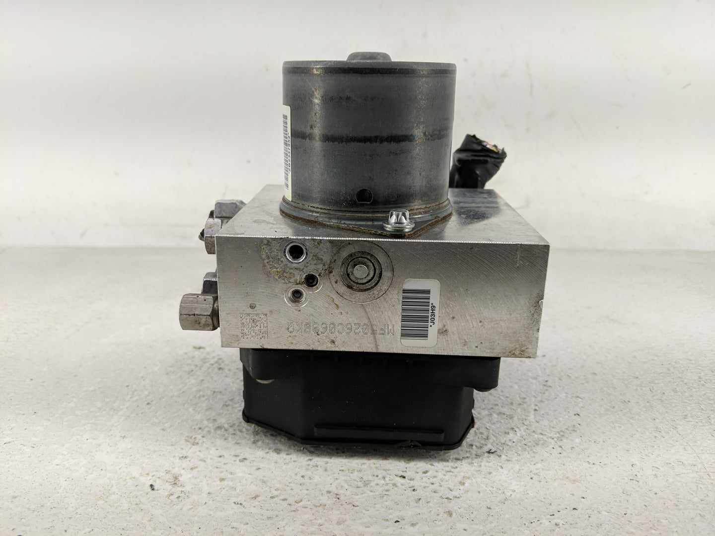 2011-2017 Bmw X3 ABS Pump Control Module Replacement P/N:EC34-2C405-CB 3451-6859757-02 Fits OEM Used Auto Parts - Oemusedaut